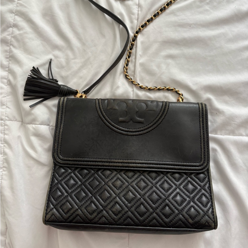 Tory Burch Elegant Black Quilted Shoulder Bag